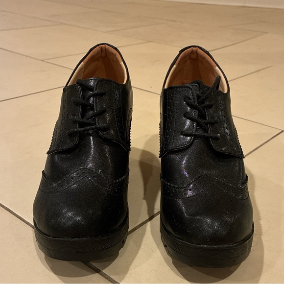Black Chunky Heel Oxford Shoes - Picture 3 of 3